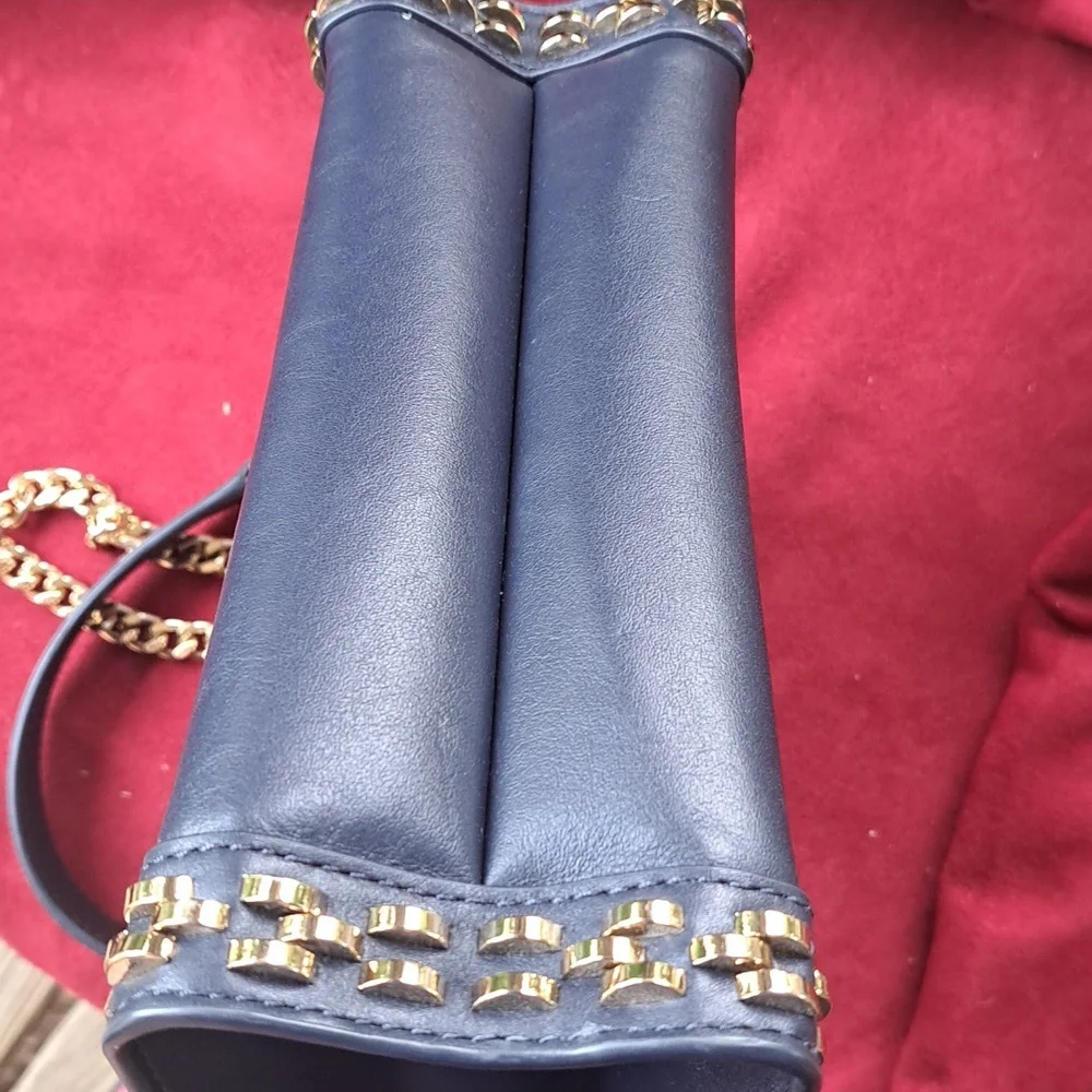 Michael Kors Navy Admiral With Gold Accents NEW WITH TAG - Picture 10 of 16